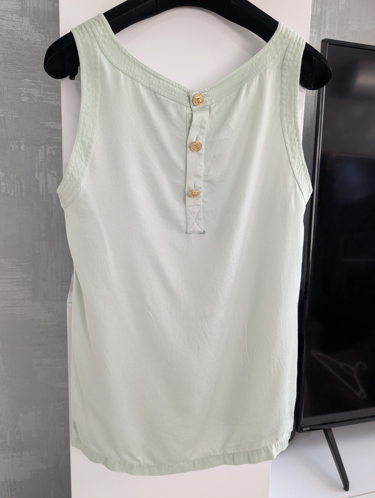 CHANEL Boutique 80-90\'s CC Gold Buttons Sleeveless Blouse Top Shirt Tank Vest S