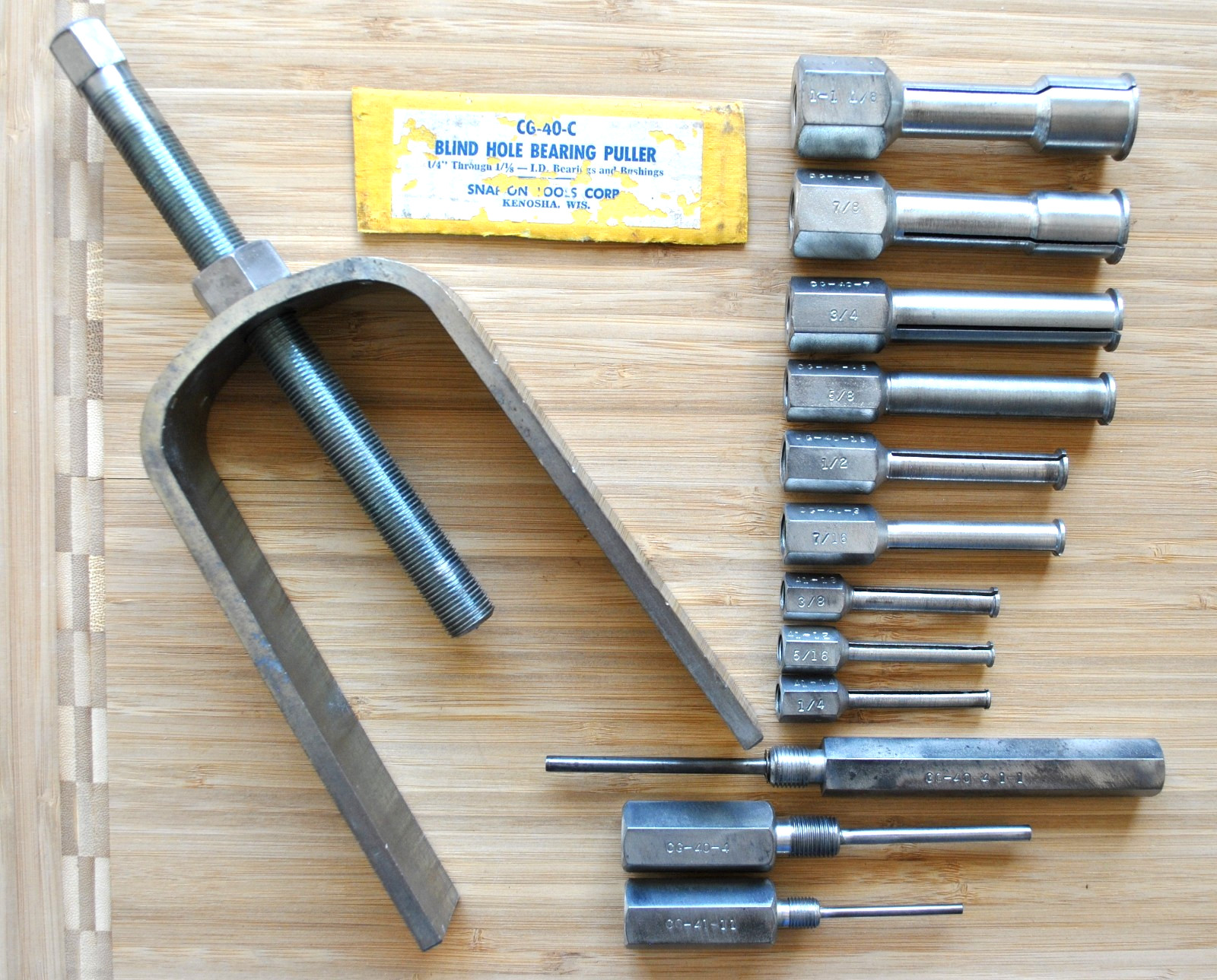 Snap On Tools Blind Hole Bearing Puller Set CG-40 Automobile & Motorcycle Tools