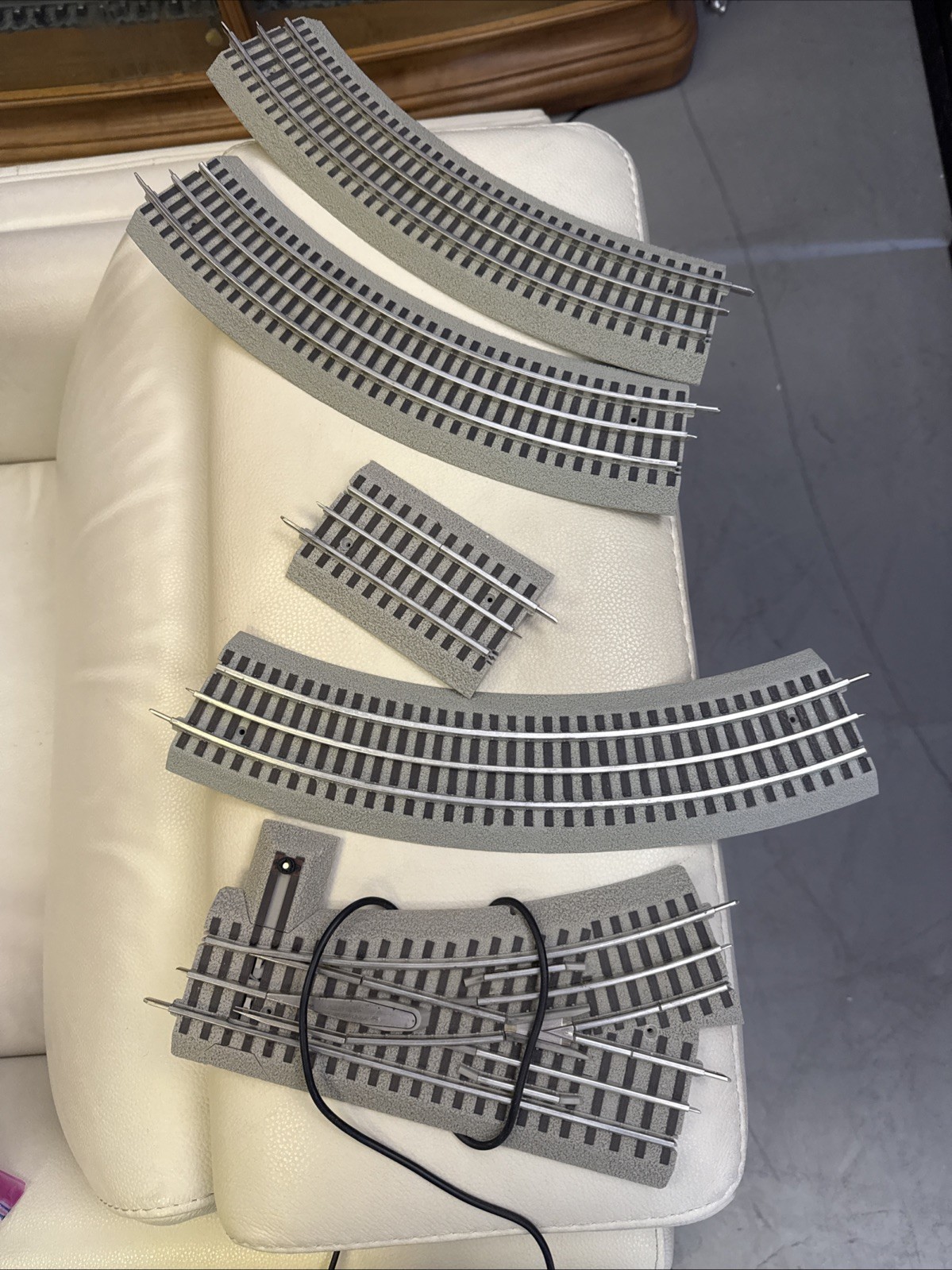 Grab Bag- Lionel O Scale 3-rail Tracking Accessories Assortment 9-022