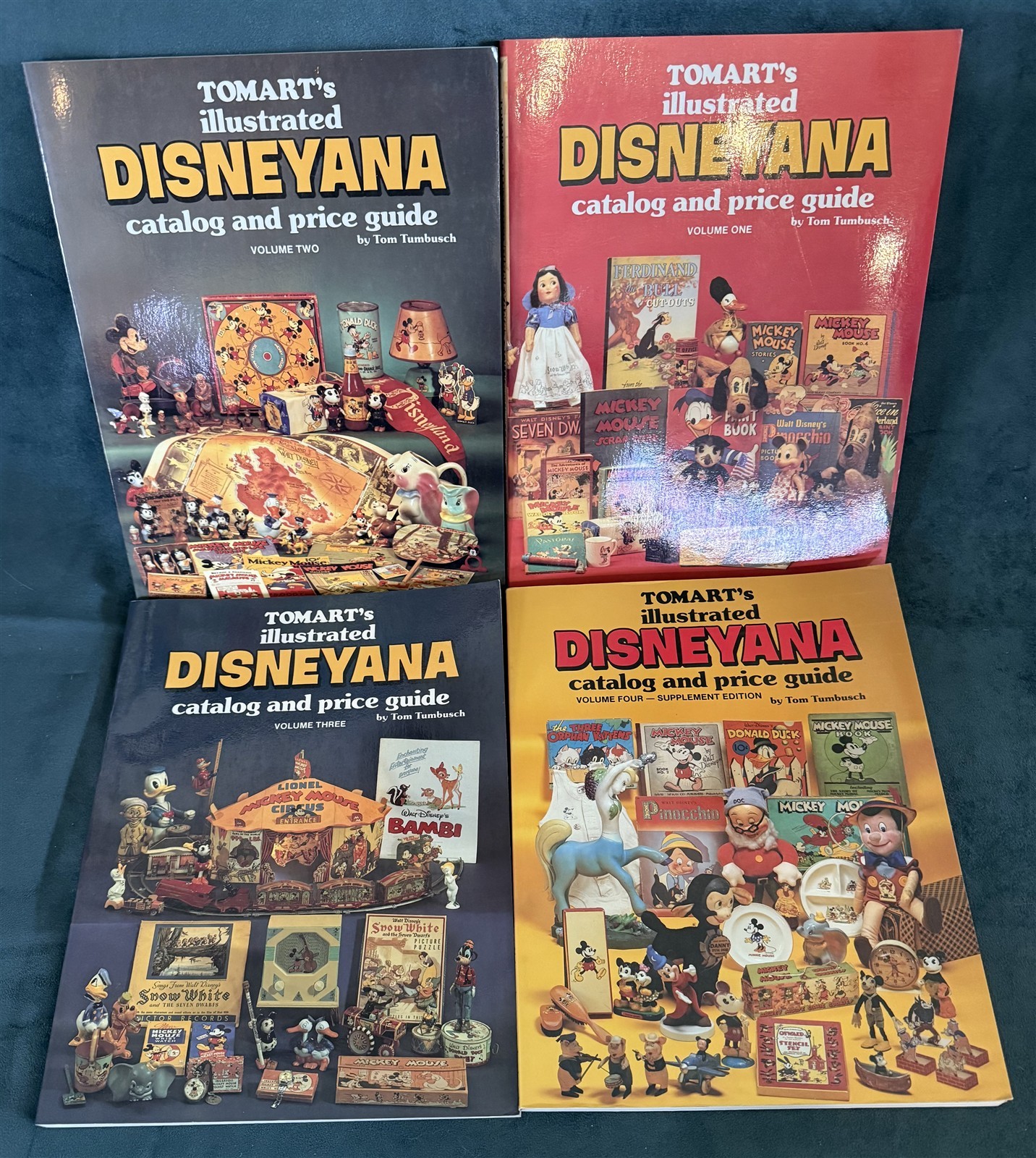 Disney TOMART's Illustrated DISNEYANA Catalog & Price Guide Volumes 1 - 4 