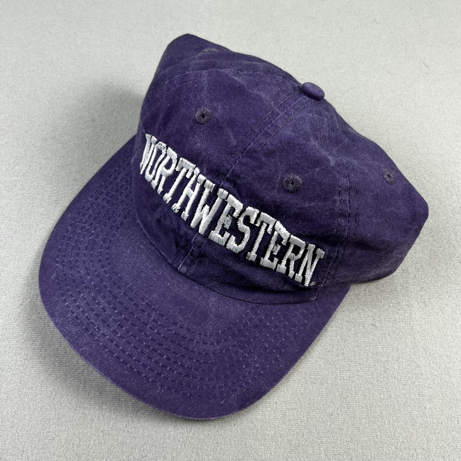 Vintage Northwestern Wildcats Hat Cap Strapback Purple University College 90s Vintage Northwestern Wildcats Hat Cap Strapback Purple University College 90s