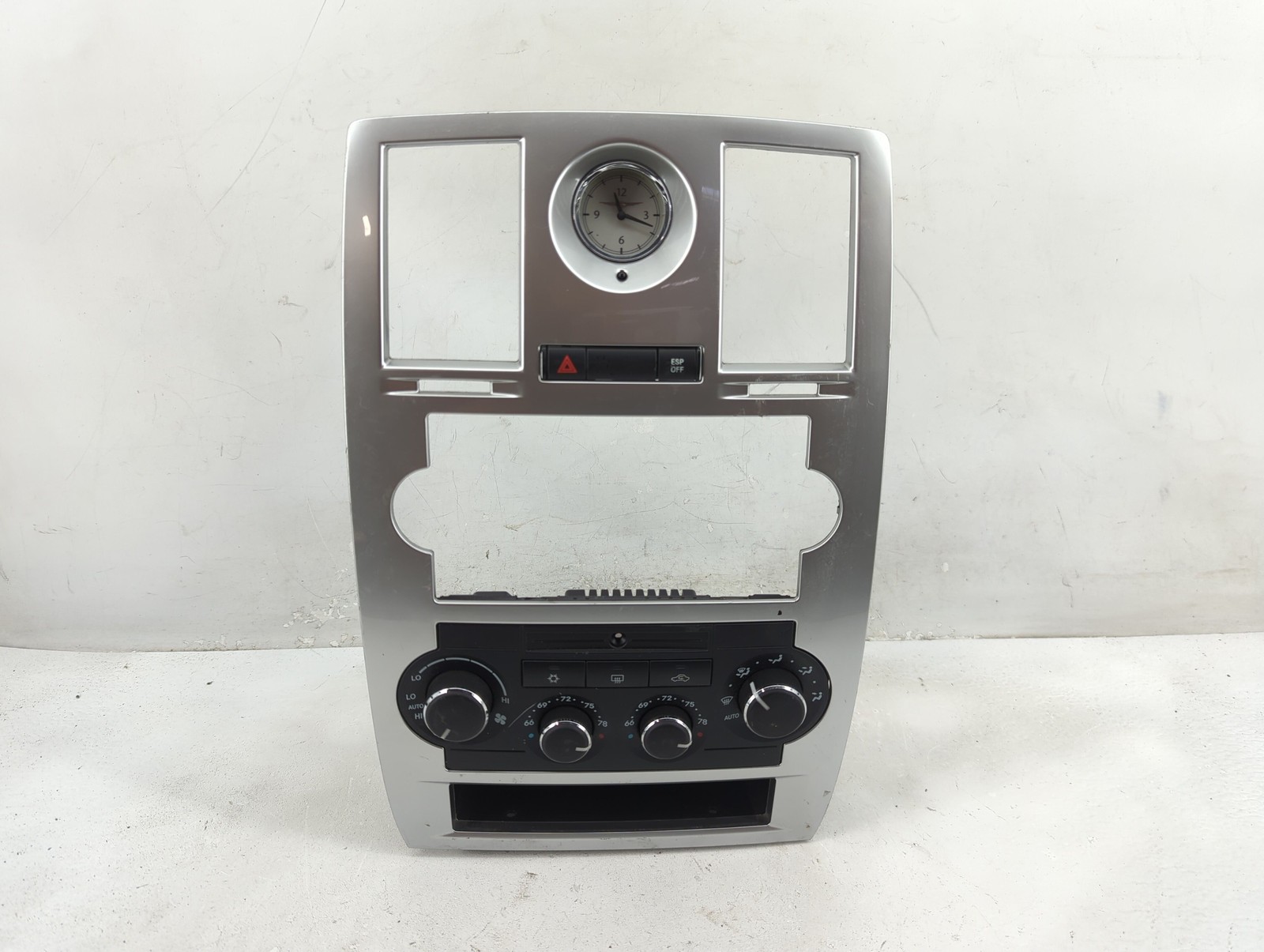 2005-2007 Chrysler 300 Ac Heater Rear Climate Control Temperature Oem ZIVAB 2005-2007 Chrysler 300 Ac Heater Rear Climate Control Temperature Oem ZIVAB