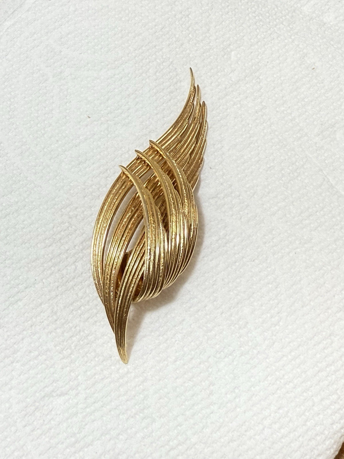 Vintage Signed Grosse 1960 Germany Gold Metal Leaf Brooch Pin Vintage Signed Grosse 1960 Germany Gold Metal Leaf Brooch Pin