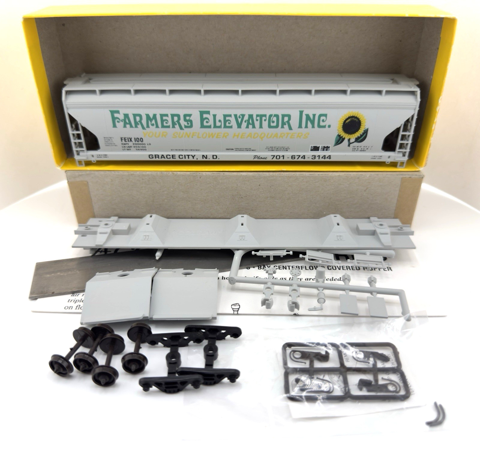 VINTAGE Accurail 1550 HO Farmers Elevator ACF 3 Bay Covered Hopper Road #100
