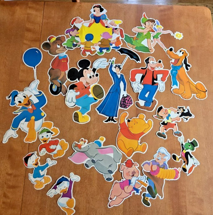 VINTAGE WALT DISNEY CUTOUTS 1970S GOLDEN PRESS Wall Art 21 Pc Set