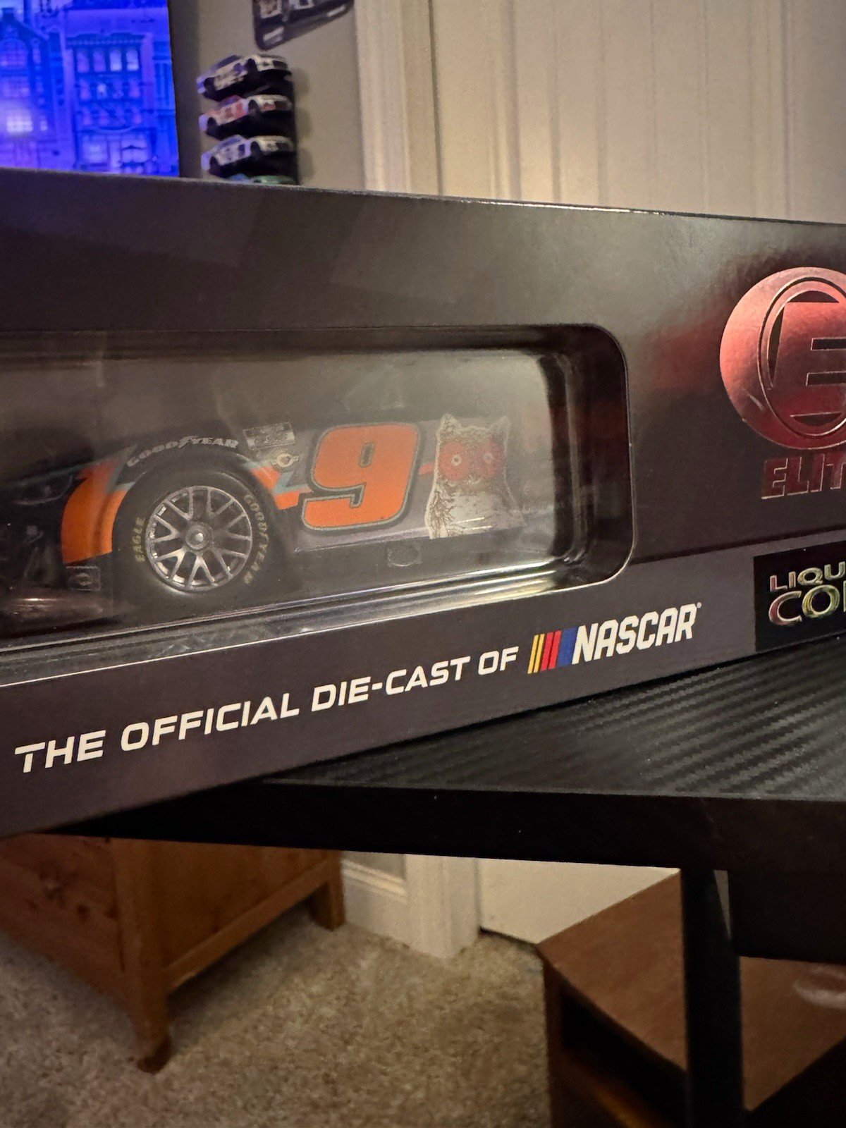 Lionel Racing Elite Liquid Color 1/24 Elliott #9 Hooters 2023 Camaro ELITE Lionel Racing Elite Liquid Color 1/24 Elliott #9 Hooters 2023 Camaro ELITE