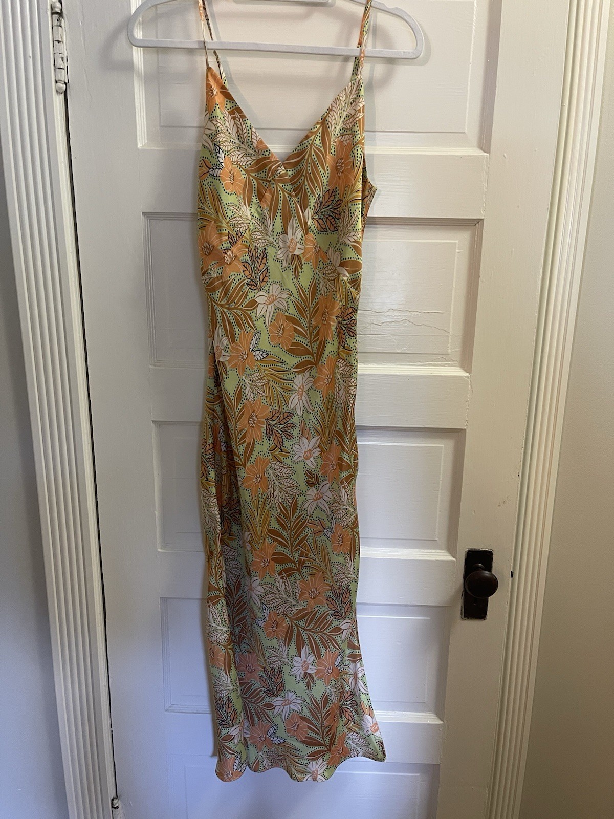 VICI Women\'s Floral Maxi Dress Sleeveless, V-Neck Yellow, orange,  Green- New