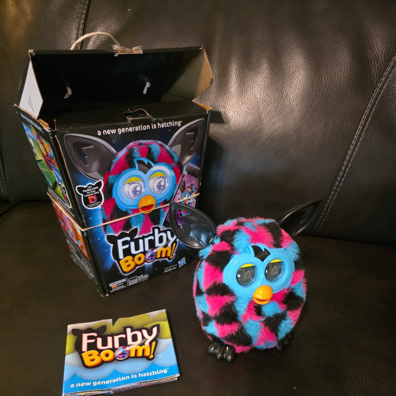 2012 Hasbro Furby Boom *Tested & Working* Triangles Black Blue Pink 2012 Hasbro Furby Boom *Tested & Working* Triangles Black Blue Pink