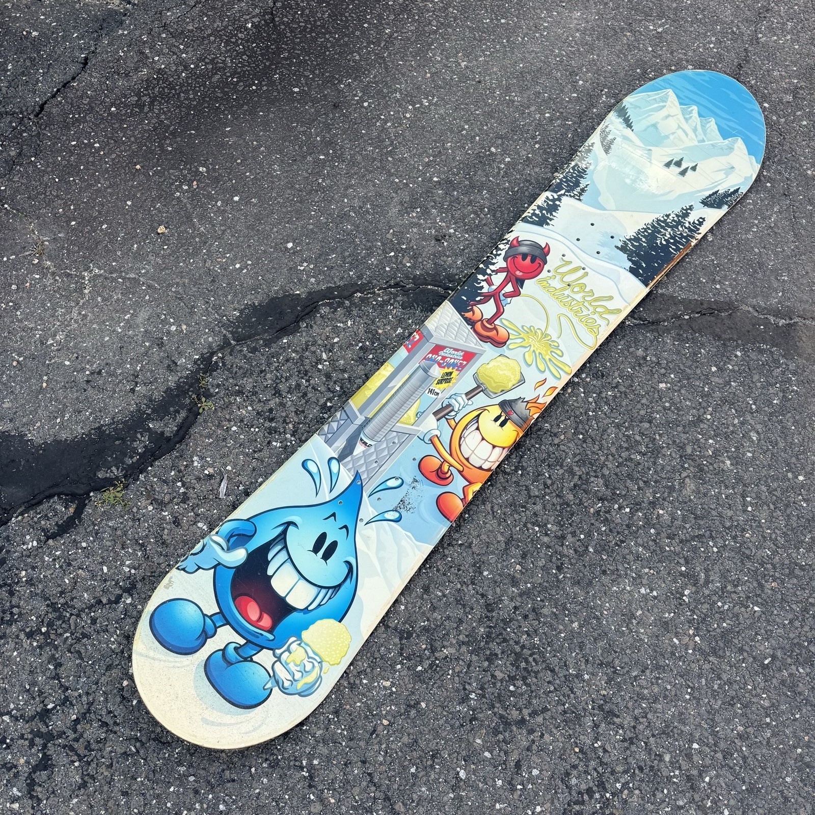 Vintage World Industries Snowboard 141 CM Flameboy Wet Willy Vintage World Industries Snowboard 141 CM Flameboy Wet Willy