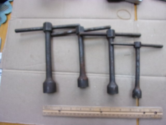 4 vintage Williams T wrenches 969A 967D 967A 965D 4 vintage Williams T wrenches 969A 967D 967A 965D