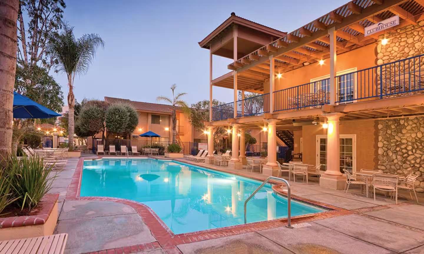 Worldmark Dolphins Cove Anaheim - 2 bedrooms Condo - 10/1-10/4 - DISNEYLAND