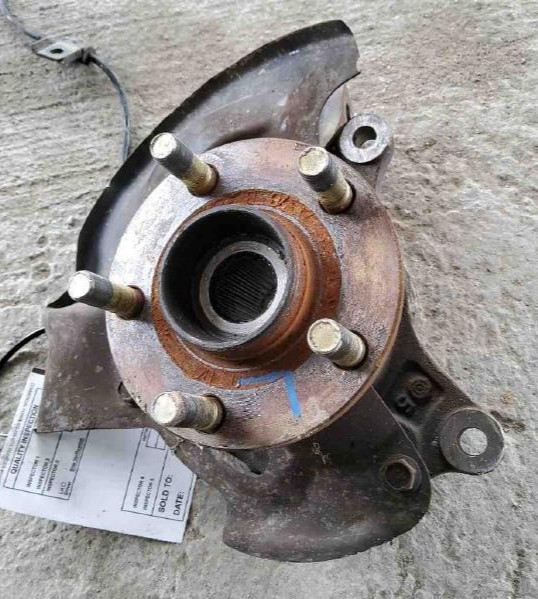 2001-2002 Subaru Legacy Front Left Driver SIde Spindle Knuckle Assembly OEM