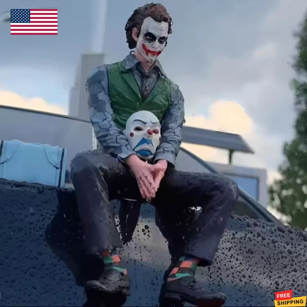 10cm  New Joker Heath Ledger Sitting Figure Toy Set For Car Roof Tail Pendant