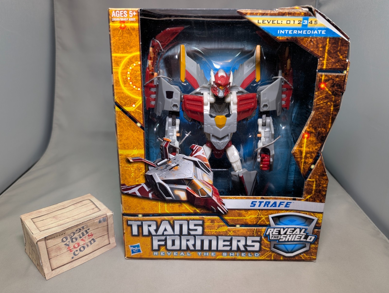 New Transformers Reveal The Shield Voyager Class Strafe Figure RTS Damaged Box