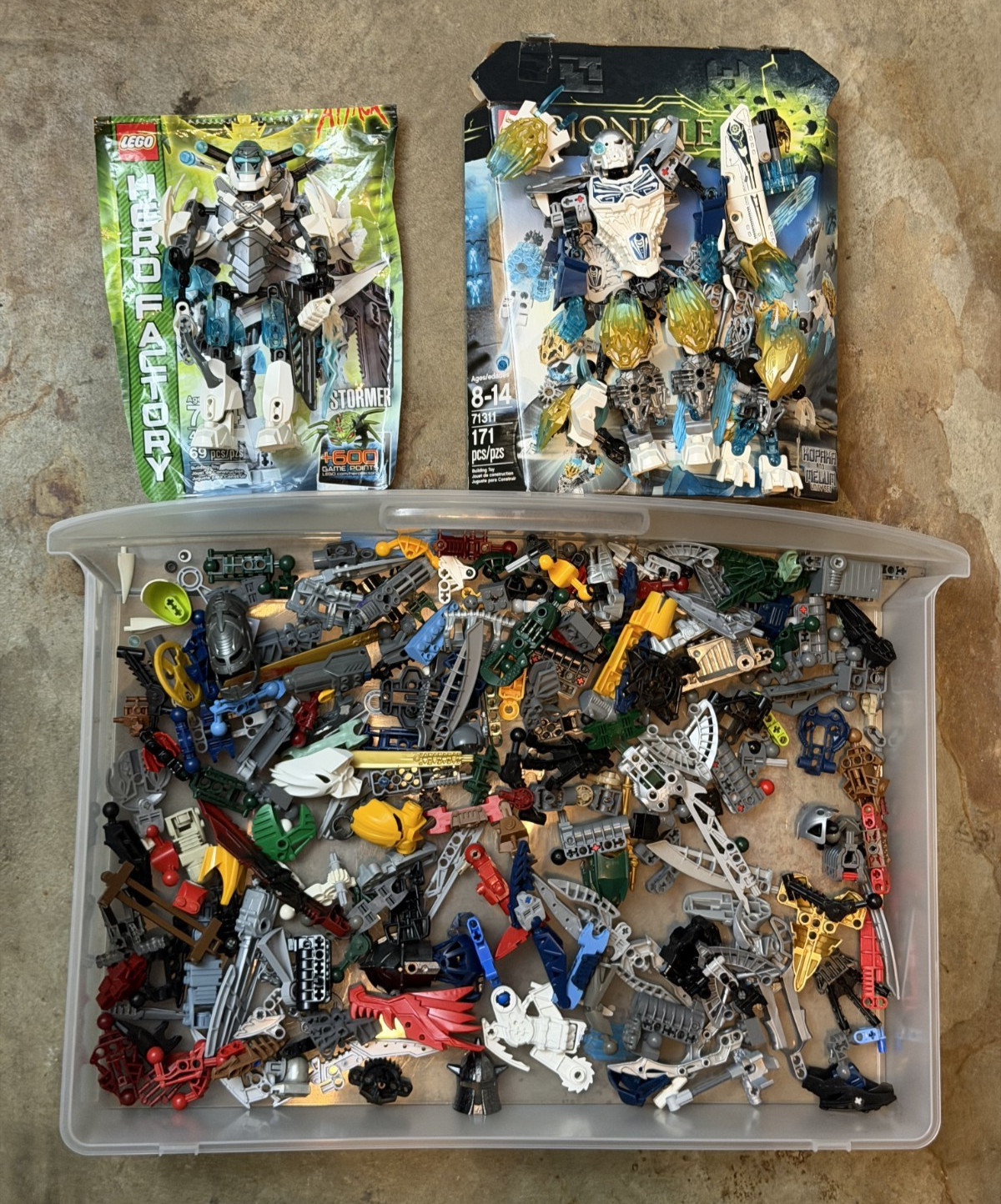 LEGO BIONICLE + HERO FACTORY Bulk Lot Mixed Parts Heads Arms Torsos 71311