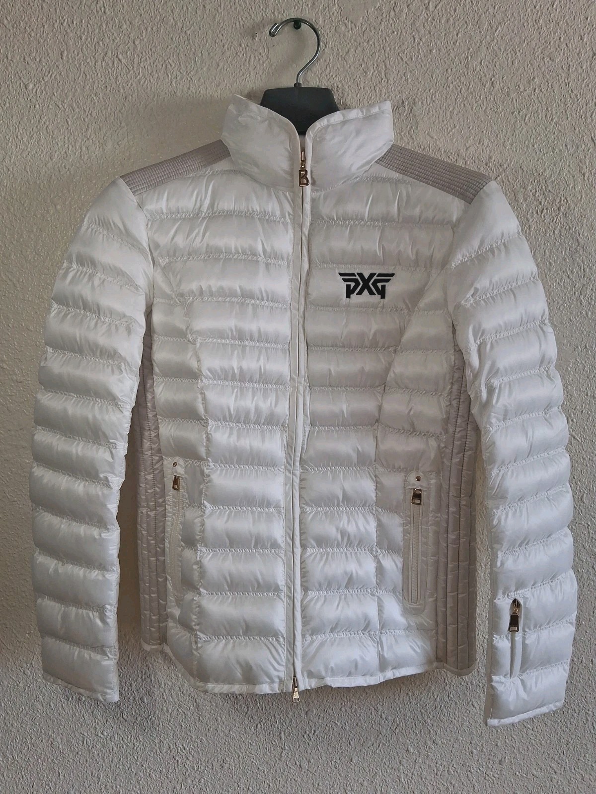 NWT Bogner Womens Lucja Jacket White Golf PXG Puffer EU 38 - US M - Gold Zipper NWT Bogner Womens Lucja Jacket White Golf PXG Puffer EU 38 - US M - Gold Zipper
