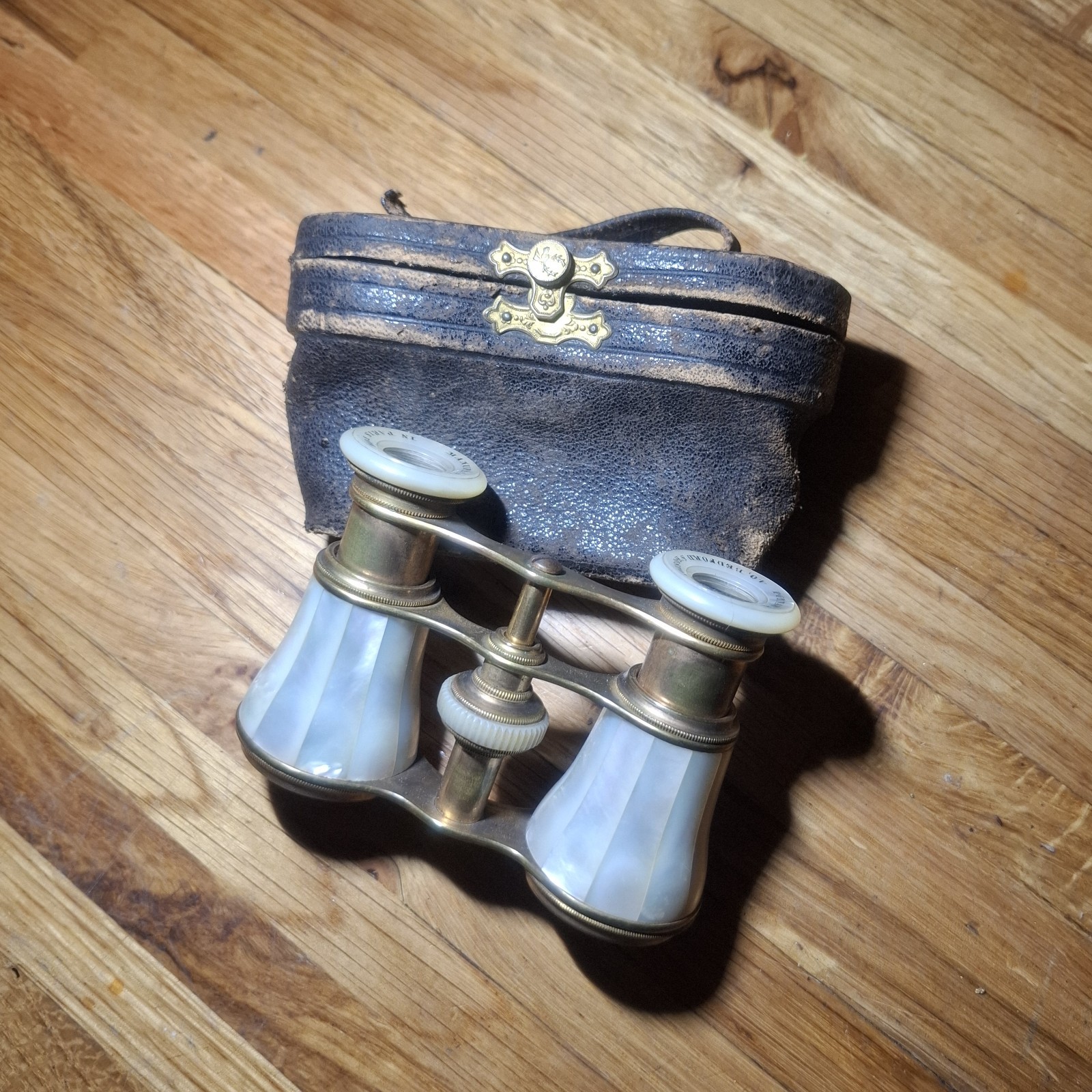 1891 ANTIQUE MOTHER OF PEARL BRASS PUTNAM & WALLEN PARIS Binoculars Opera W Case