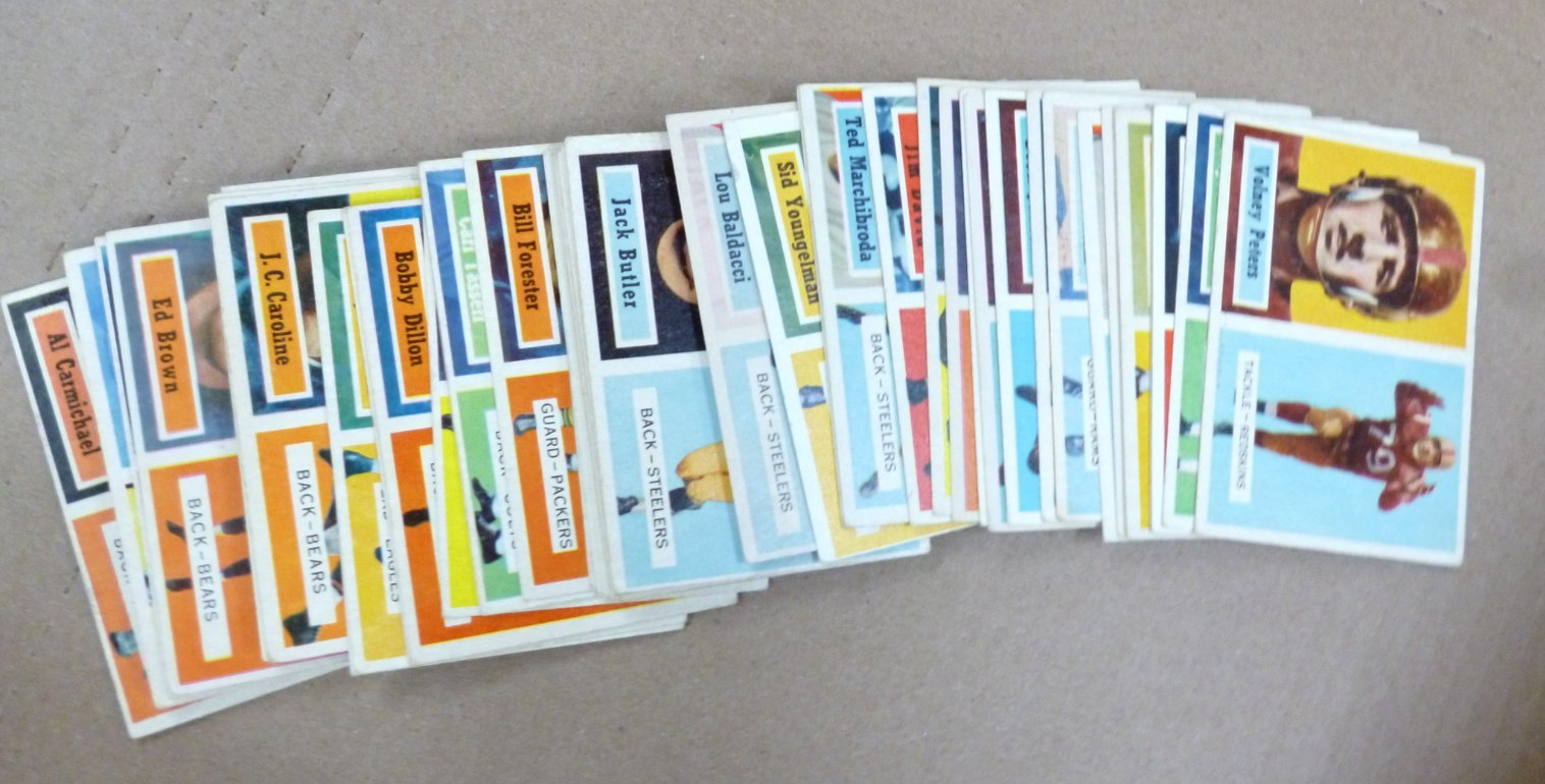 1957 TOPPS FOOTBALL PARTIAL SET LOT 50 DIFFERENT CARDS LOT - VG-EX 1957 TOPPS FOOTBALL PARTIAL SET LOT 50 DIFFERENT CARDS LOT - VG-EX