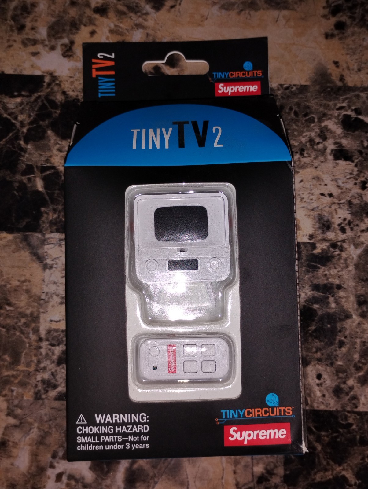SUPREME SS26 TINY TV2 BOX LOGO 1.1 SUPREME SS26 TINY TV2 BOX LOGO 1.1