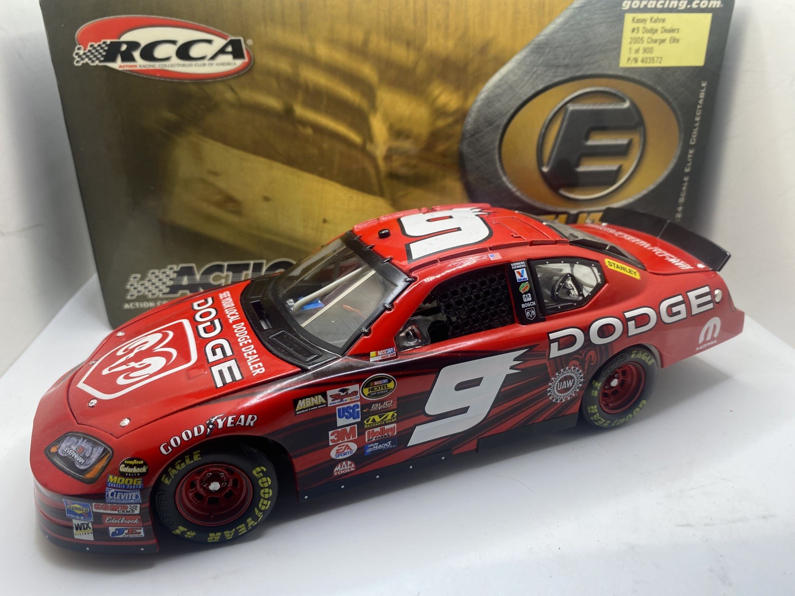 2005 Kasey Kahne #9 Dodge Dealers Charger RCCA 1/24 Action ELITE NASCAR DIECAST