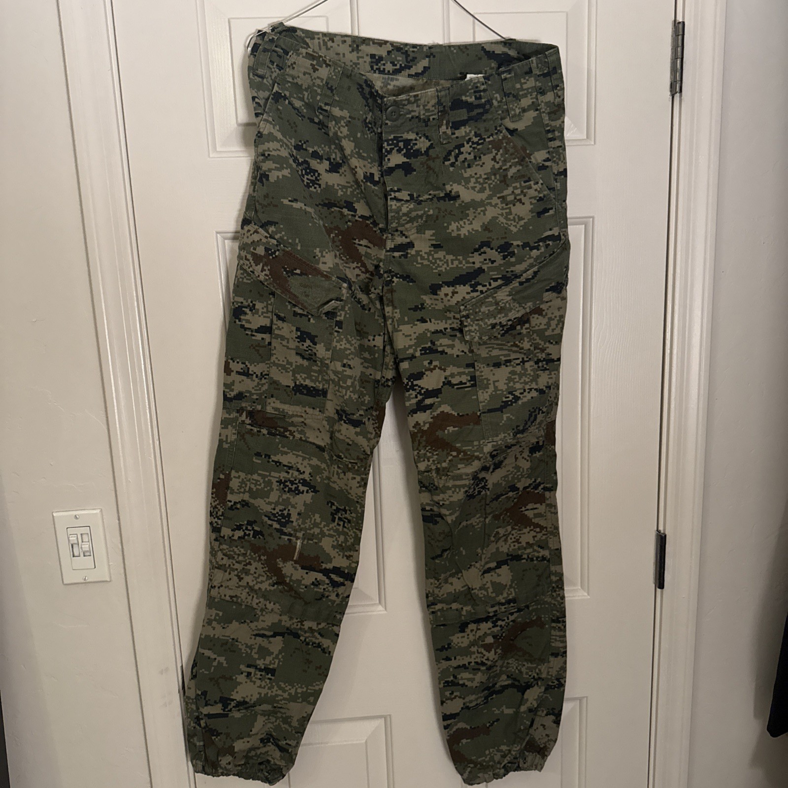 Croatian Army CROPAT PantsSize M EXCELLENT CONDITION RARE NATO size 46 7580/8246 Croatian Army CROPAT PantsSize M EXCELLENT CONDITION RARE NATO size 46 7580/8246