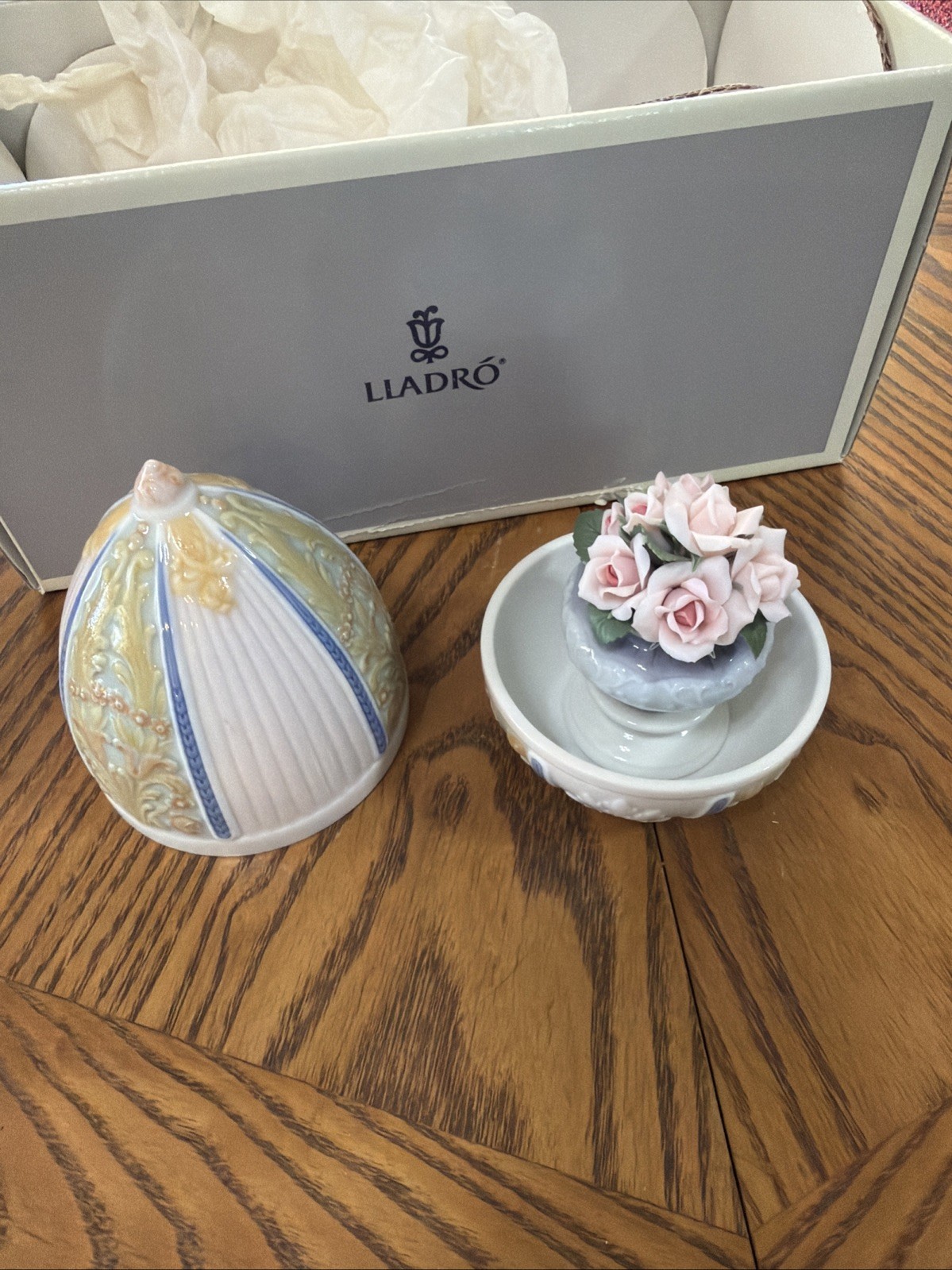 LLADRO 06293 RETIRED COLLECTION SUMMER EGG  WITH ORIGINAL BOX