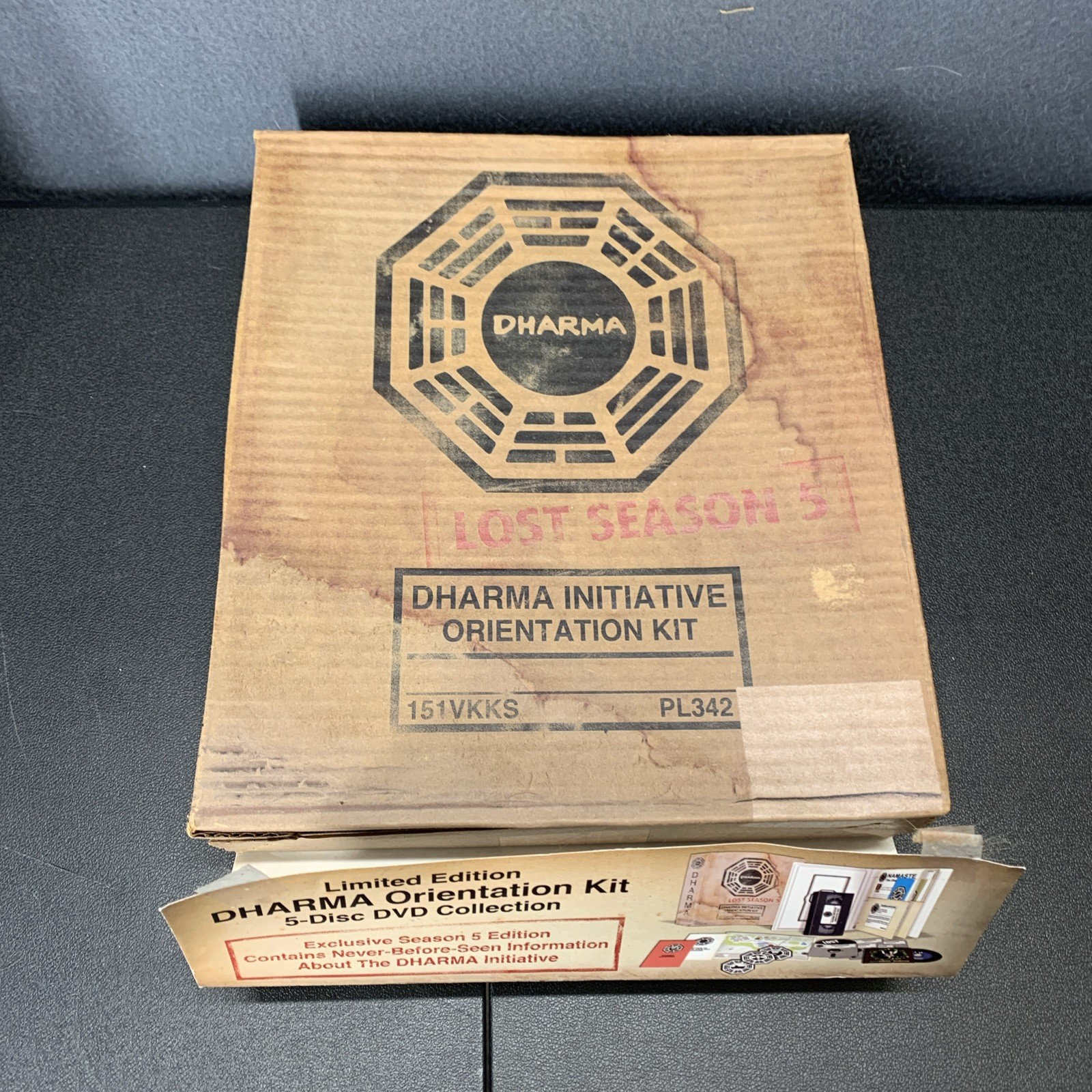 Lost: Season 5 Dharma Initiative Orientation Kit DVD 5-Disc Set Limited Edition
