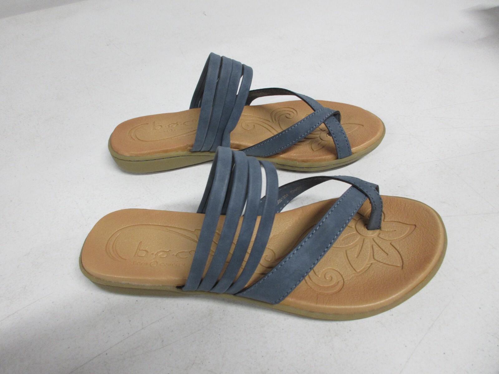 B.O.C Big On Comfort (Dk. Denim) Women\'s Alisha Flat Sandal Sz 7 M NEW IN BOX B.O.C Big On Comfort (Dk. Denim) Women\'s Alisha Flat Sandal Sz 7 M NEW IN BOX