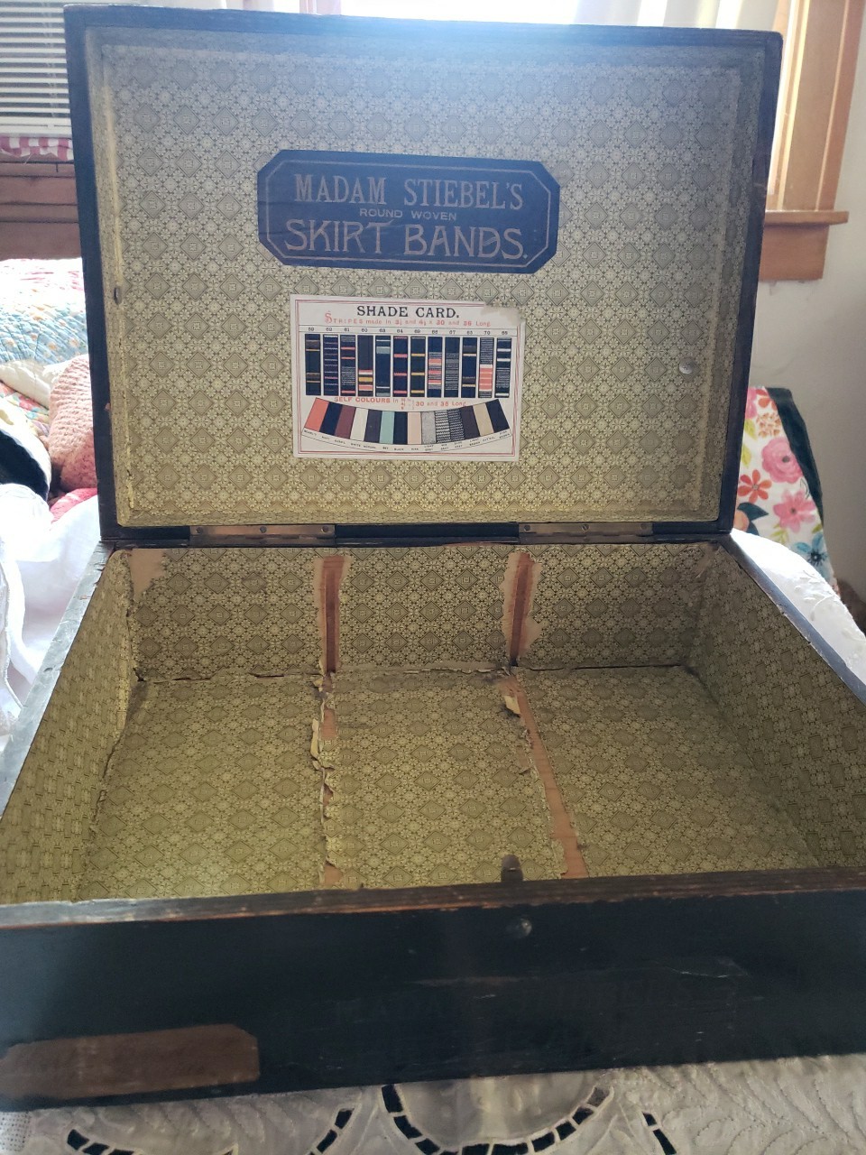 Antique Madam Stiebel's Round Woven Skirt Bands Display Box