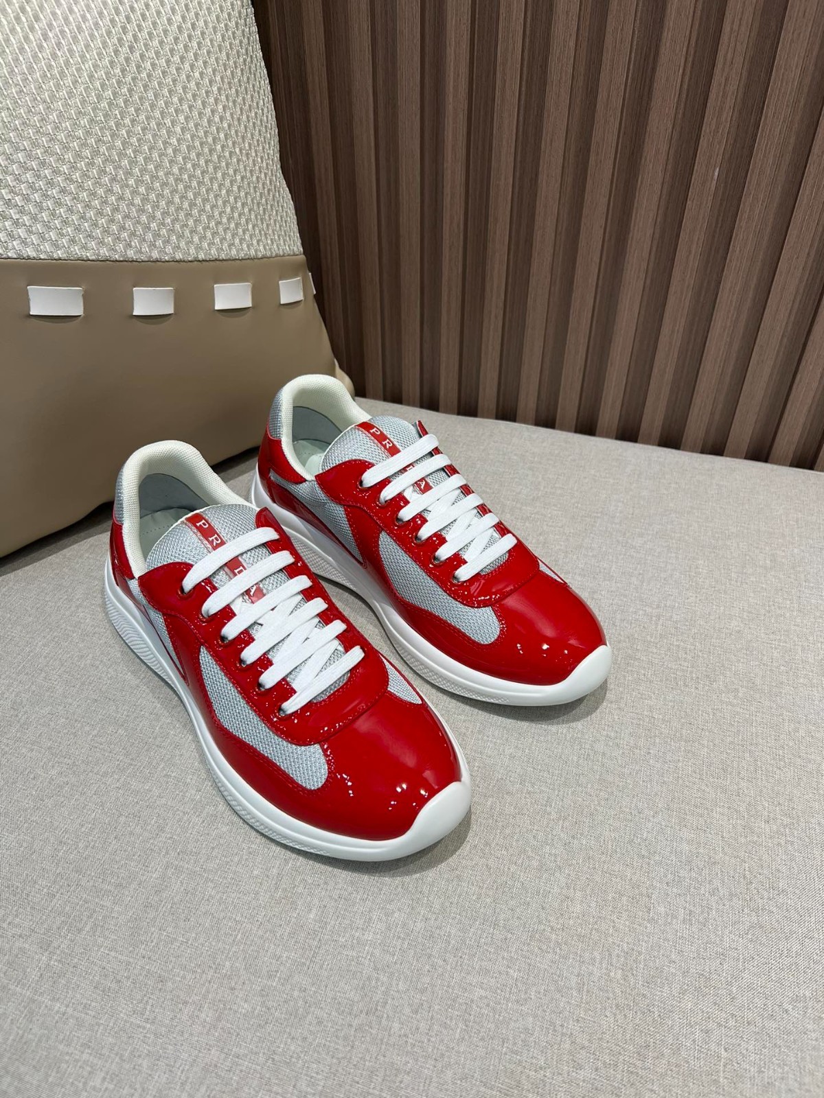 Gloss Fire Red Mesh Patent Contrast Prada Designer Mens Lightweight Street Fashi Gloss Fire Red Mesh Patent Contrast Prada Designer Mens Lightweight Street Fashi