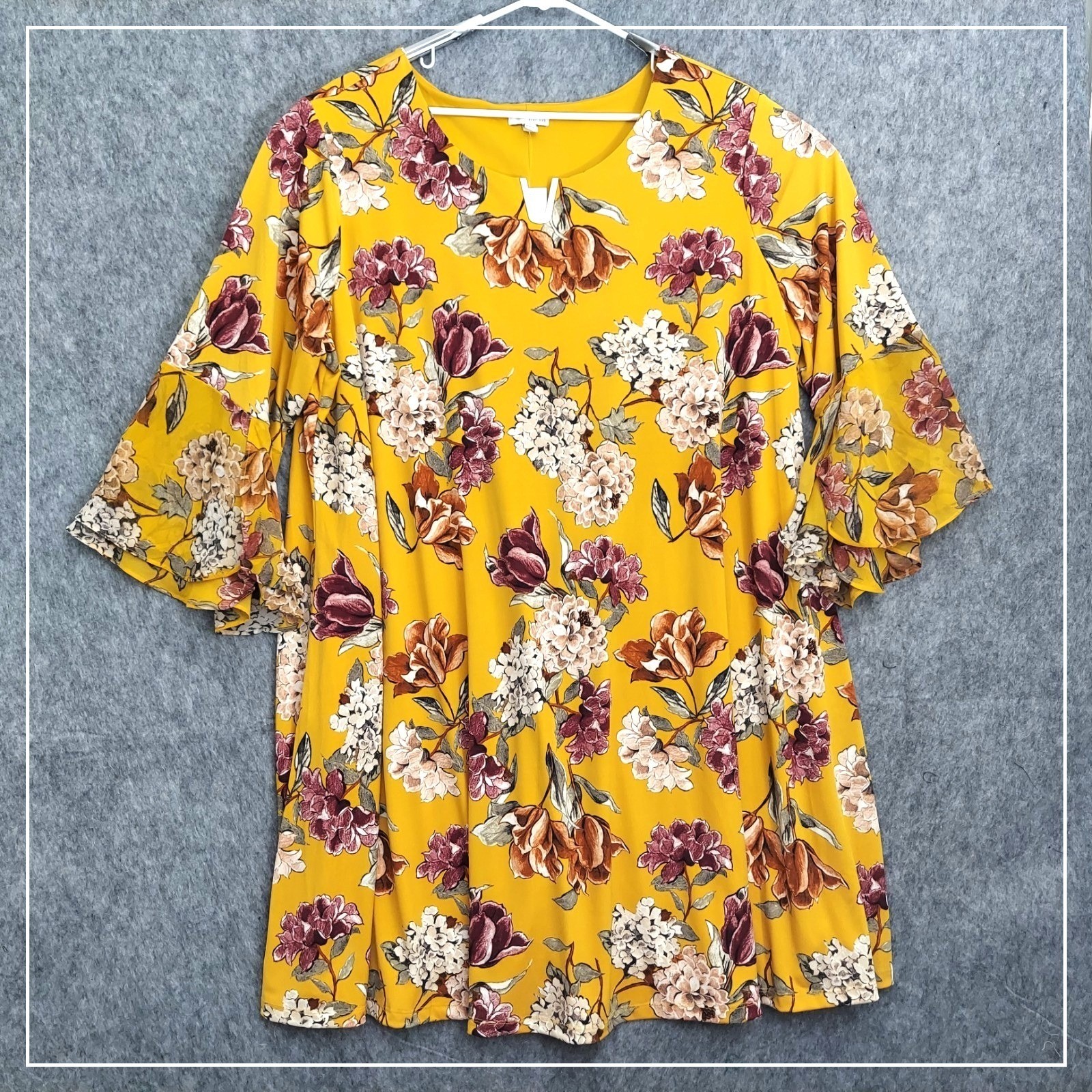 Catherines Est 1946 Blouse Women 26/28W Yellow Floral Bell Sleeve Keyhole Tunic