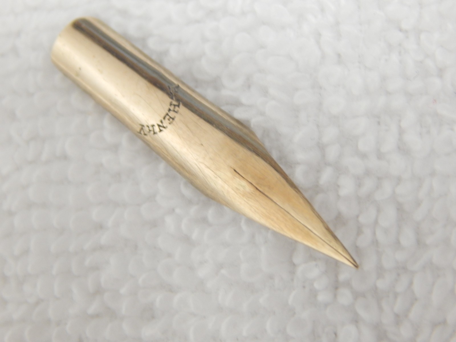 LOT# N378. VINTAGE B. HENRY DIP PEN NIB. BRUSH-LIKE FLEX NIB.