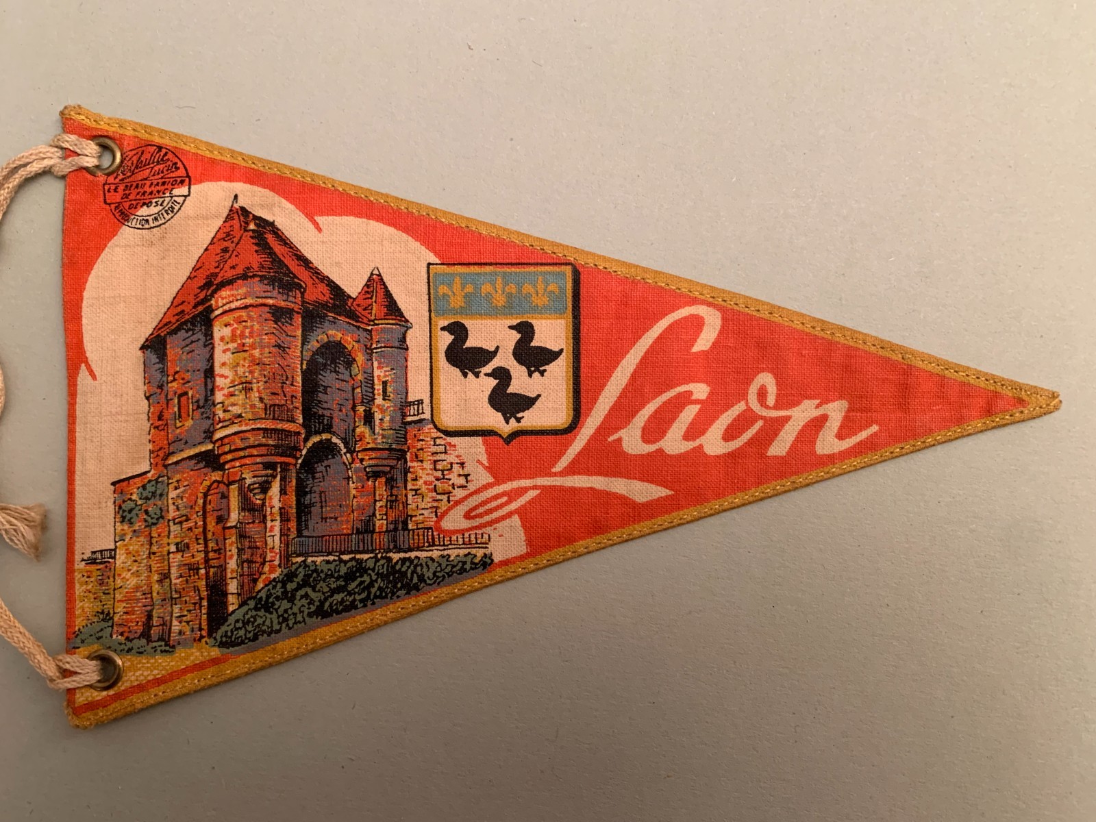 LAON Aisne Picardie France pennant - cotton - souvenir Pennant pennant LAON Aisne Picardie France pennant - cotton - souvenir Pennant pennant