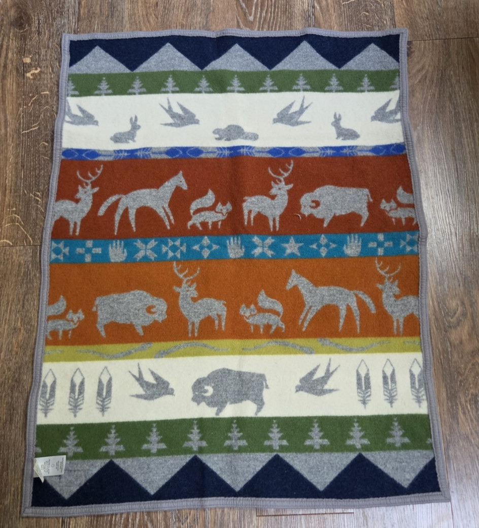 Vintage Pendleton Beaver State Crib Stroller Blanket 31 x 40 Buffalo Animals Vintage Pendleton Beaver State Crib Stroller Blanket 31 x 40 Buffalo Animals
