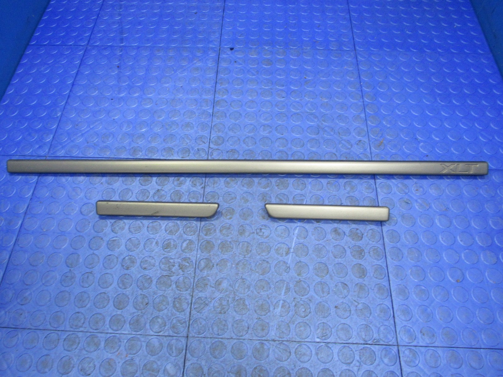92-96 Ford F150 F250 F350 Truck Bronco XLT Silver Dash Trim 3-Piece Set 5435 92-96 Ford F150 F250 F350 Truck Bronco XLT Silver Dash Trim 3-Piece Set 5435