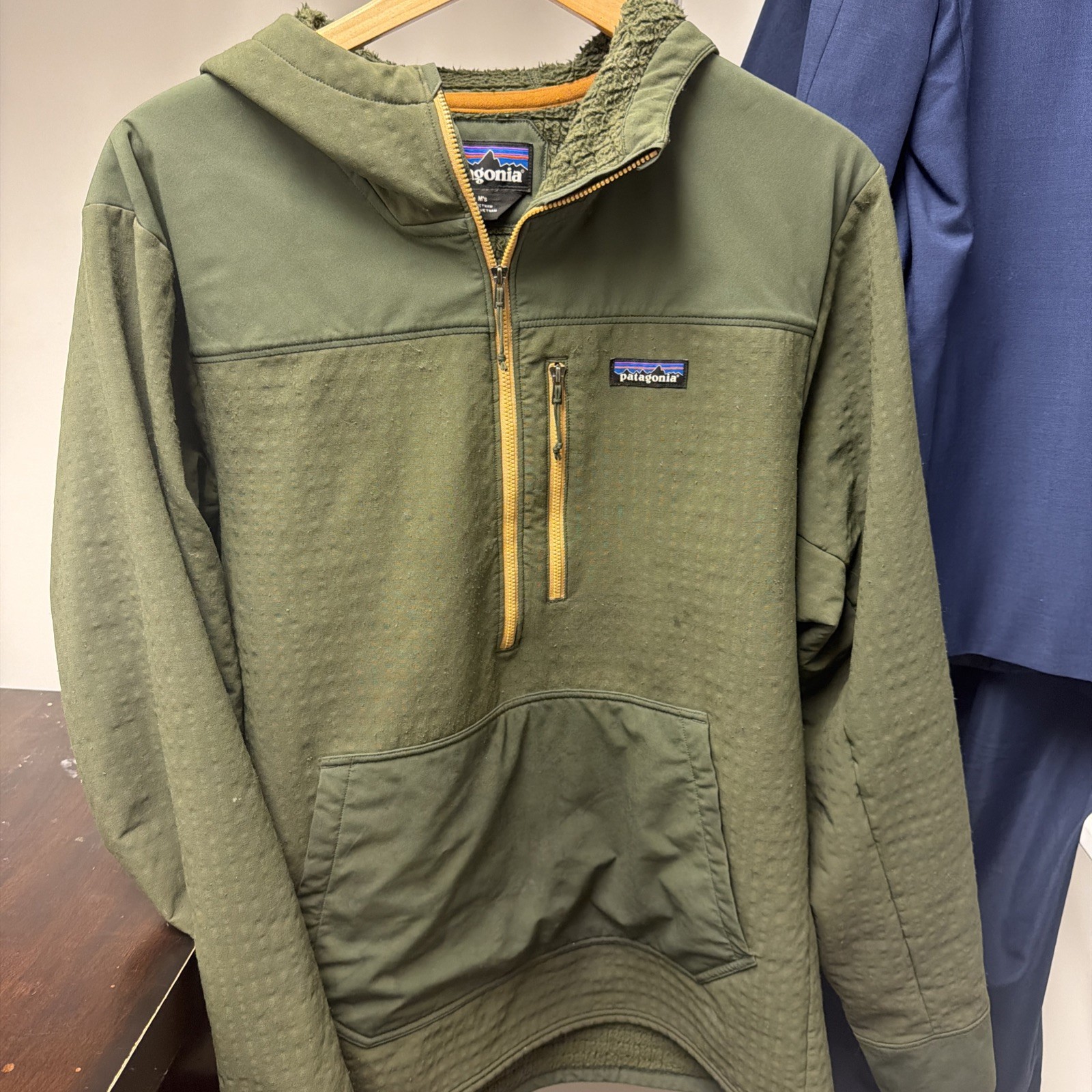 Patagonia R2 Techface Hoody Men’s Large New Navy 2024, Excellent (EUC)
