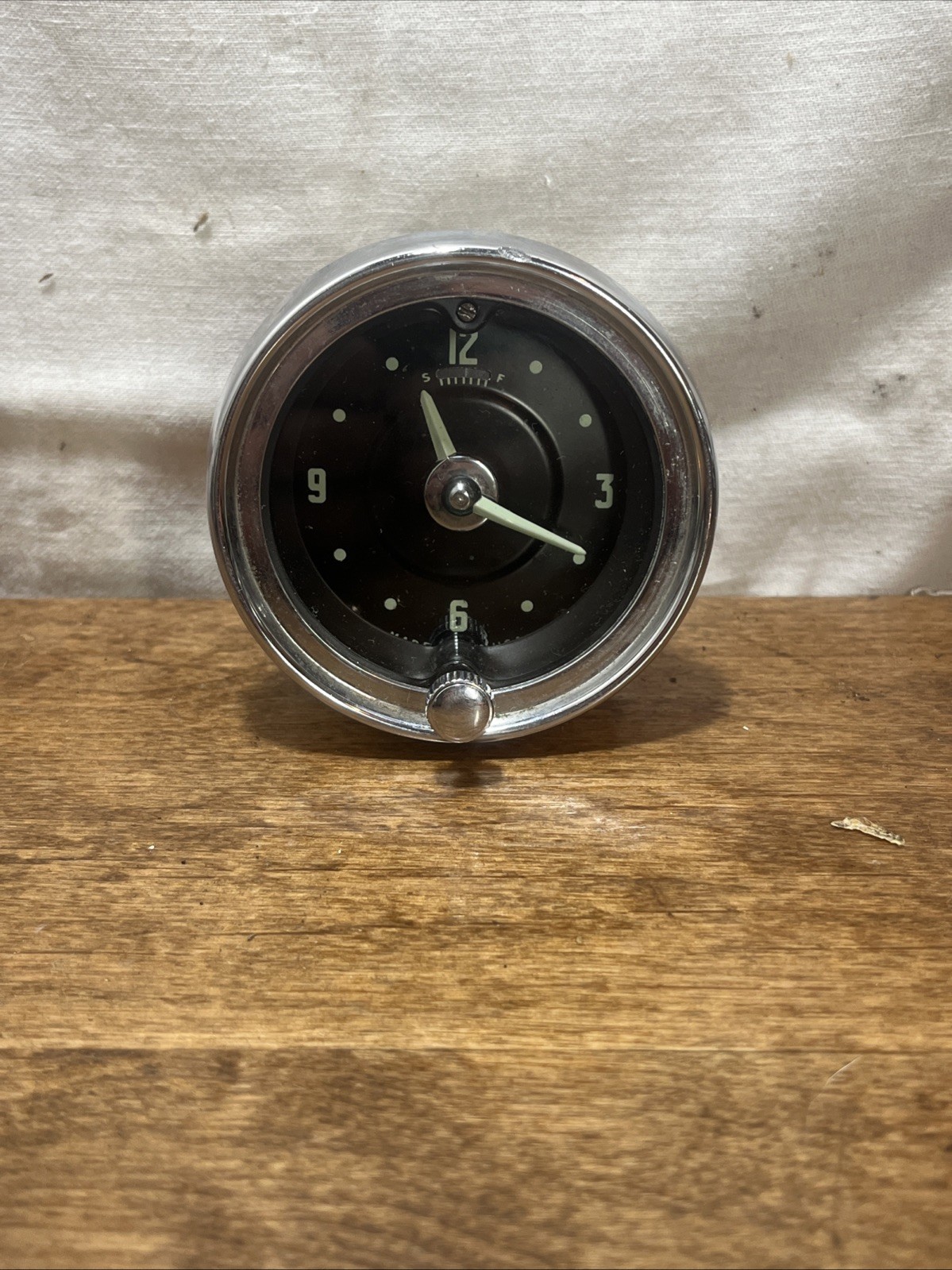 NOS 1951 52 CHEVROLET ORIGINAL DASH CLOCK. NOS 1951 52 CHEVROLET ORIGINAL DASH CLOCK.
