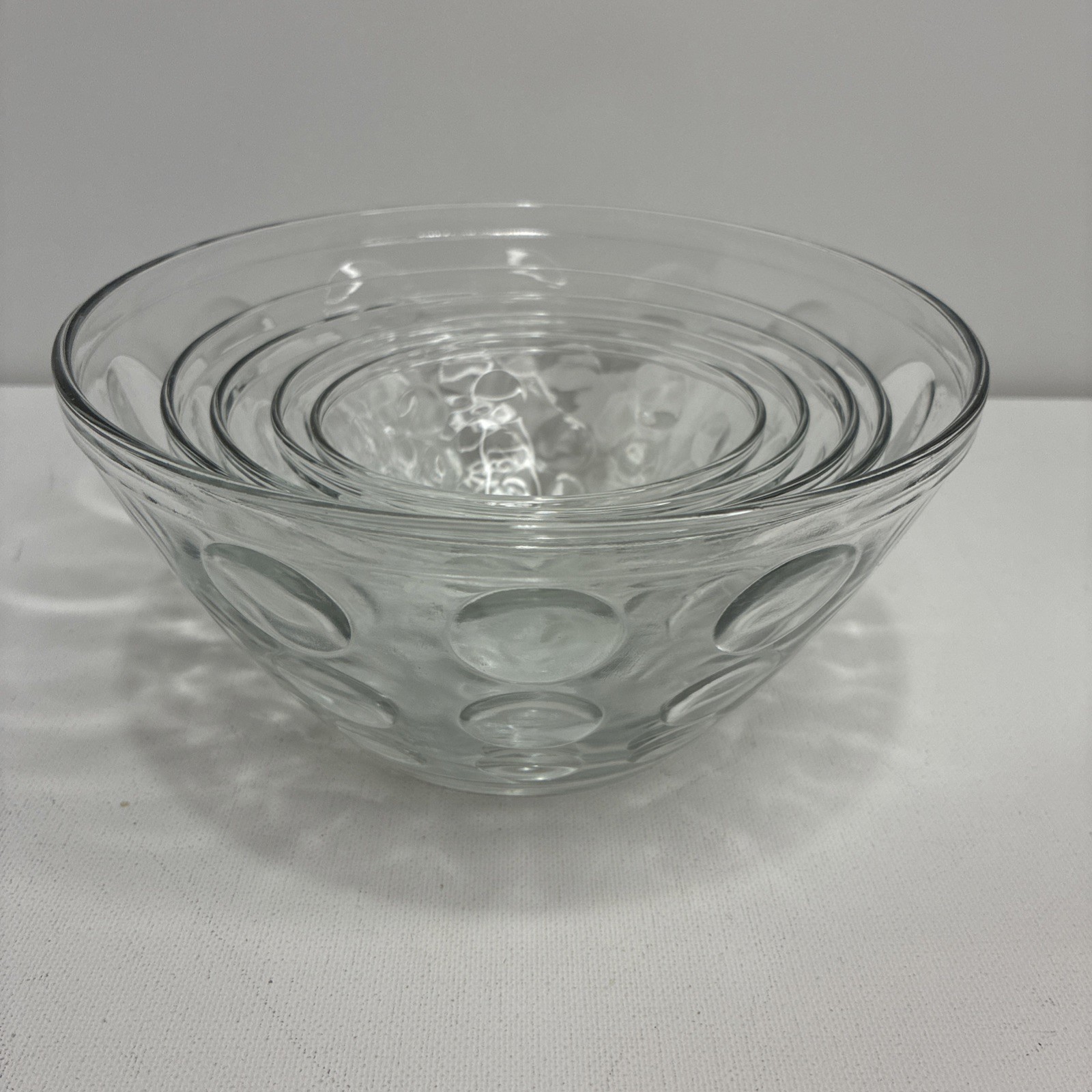 Vintage 5-piece Hazel-Atlas set of “bubble” pattern nesting mixing/serving bowls