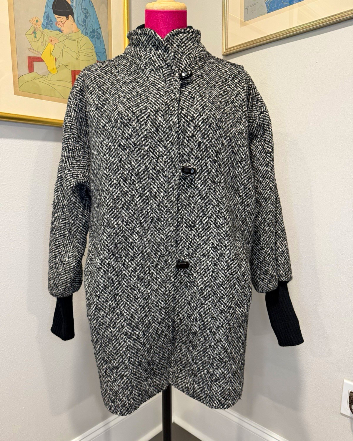 Vintage 1980’s New York Girl Black/White Herringbone Button Overcoat Sz 8 Vintage 1980’s New York Girl Black/White Herringbone Button Overcoat Sz 8