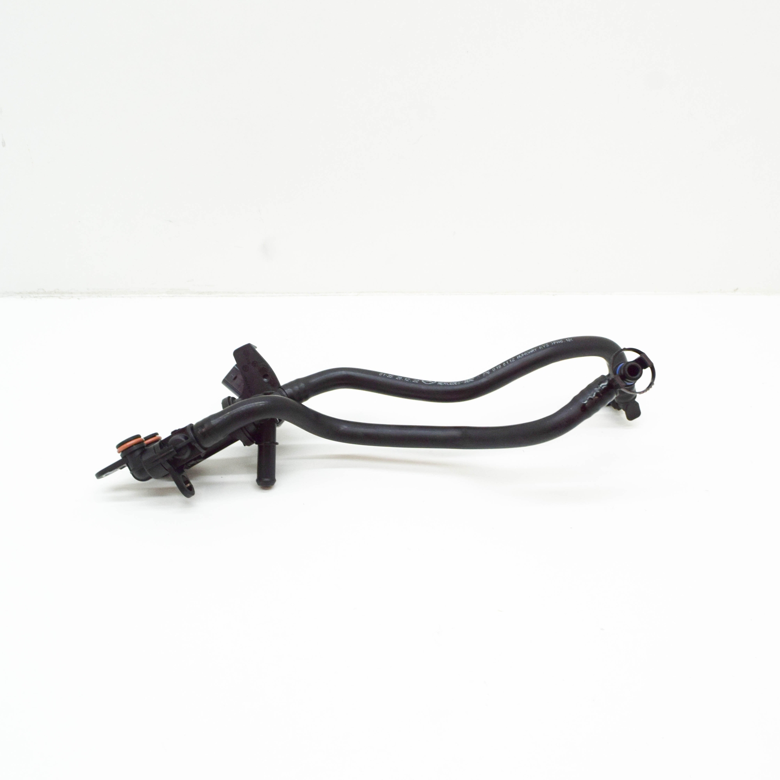 NEW MERCEDES-BENZ C COUPE C205 ENGINE BREATHING LINE A2760180112 ORIGINAL
