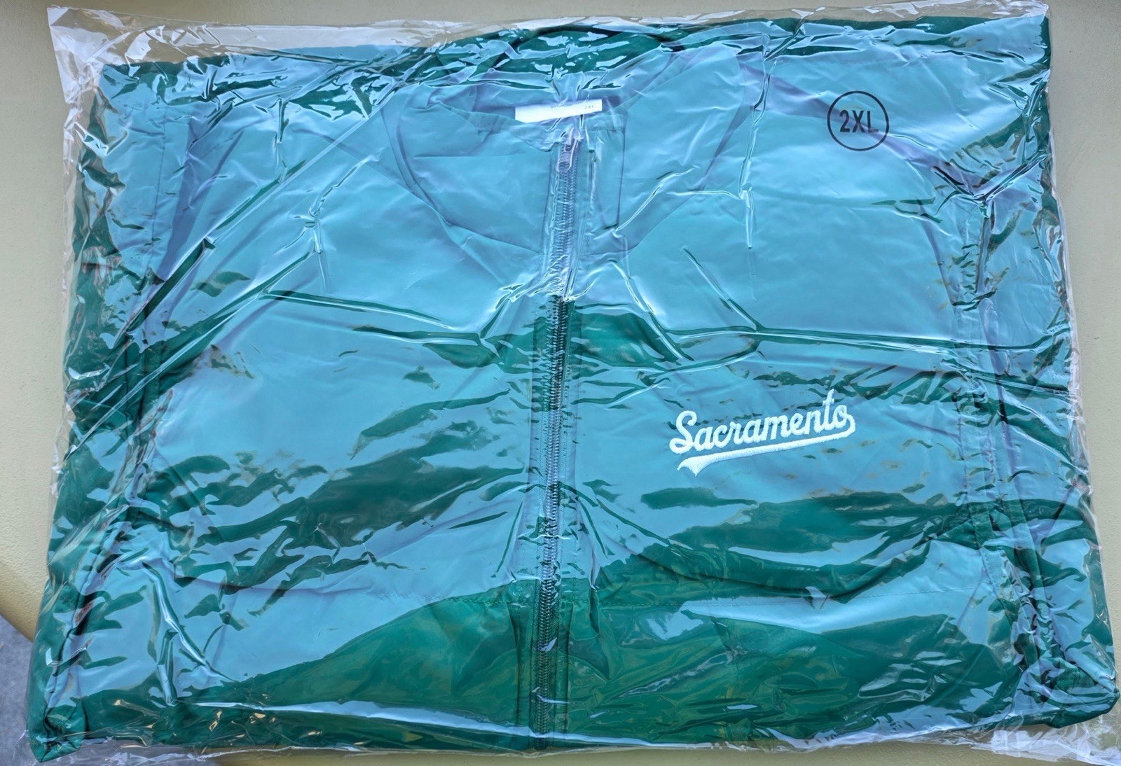 A’s Athletics SGA Kelly Green Puffer Vest Jacket 2XL 8/29/2026 Sacramento XXL