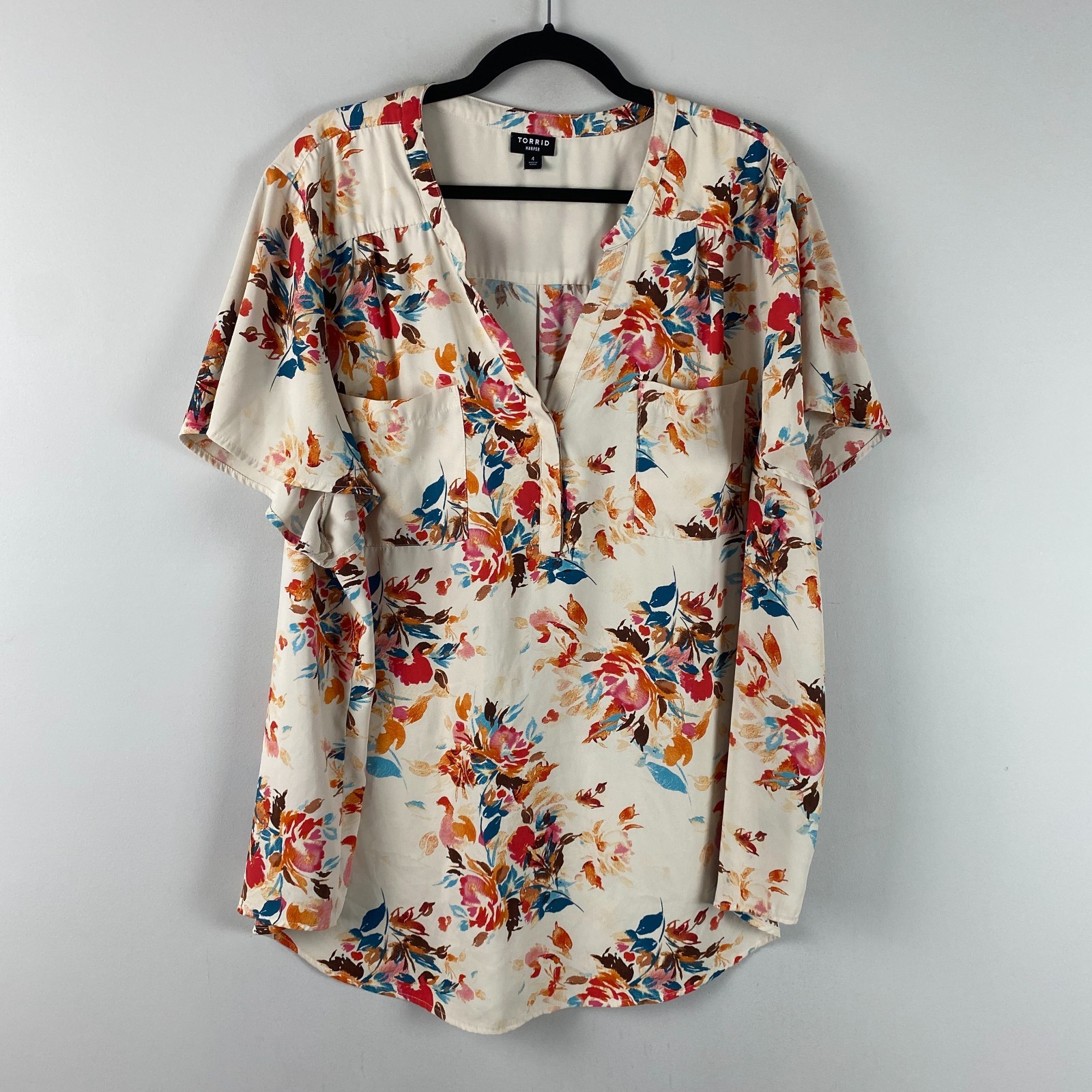 Torrid Harper Flutter Sleeve Blouse Size 4X Floral Popover Short Sleeve