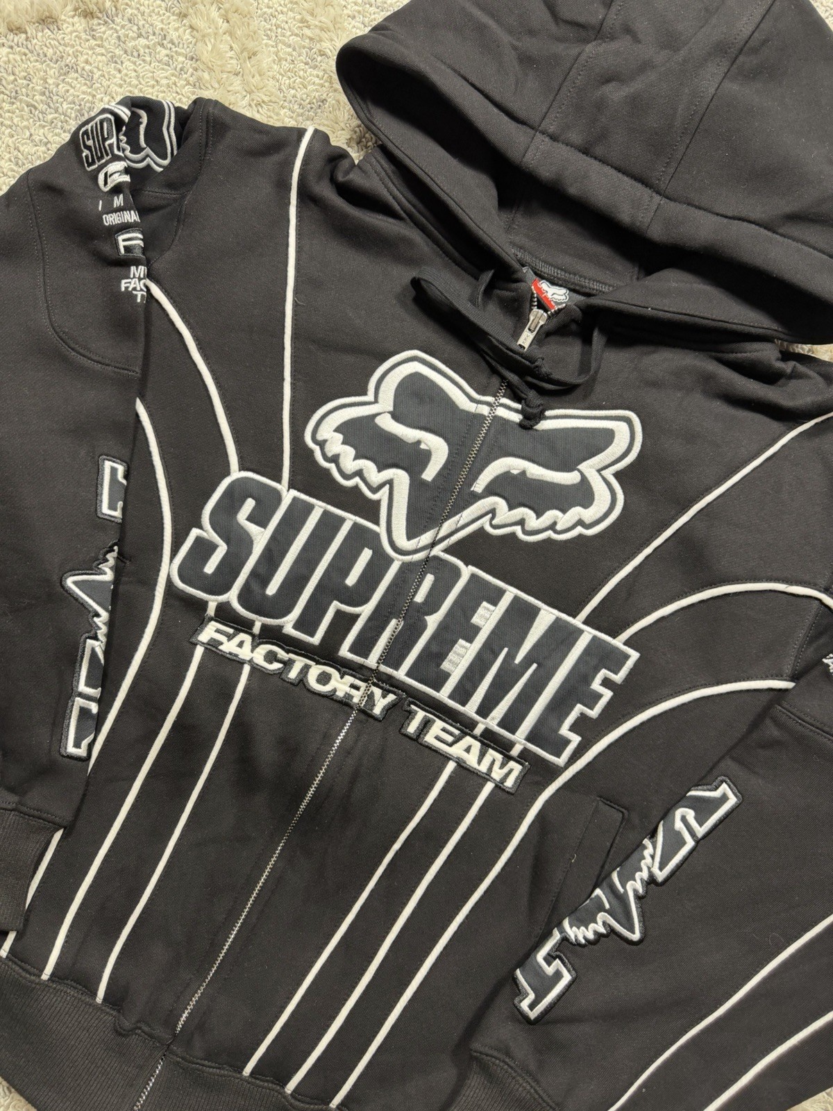 Supreme x Fox Racing Zip Hooded Sweatshirt Black Size Small Supreme x Fox Racing Zip Hooded Sweatshirt Black Size Small