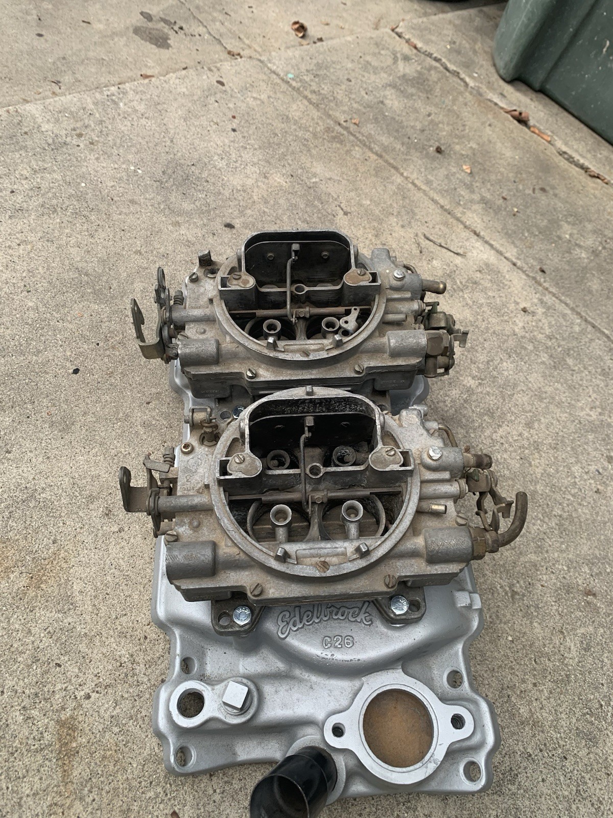 Edelbrock C26 Intake Manifold With Dual 625 Cfm Carter Carbs