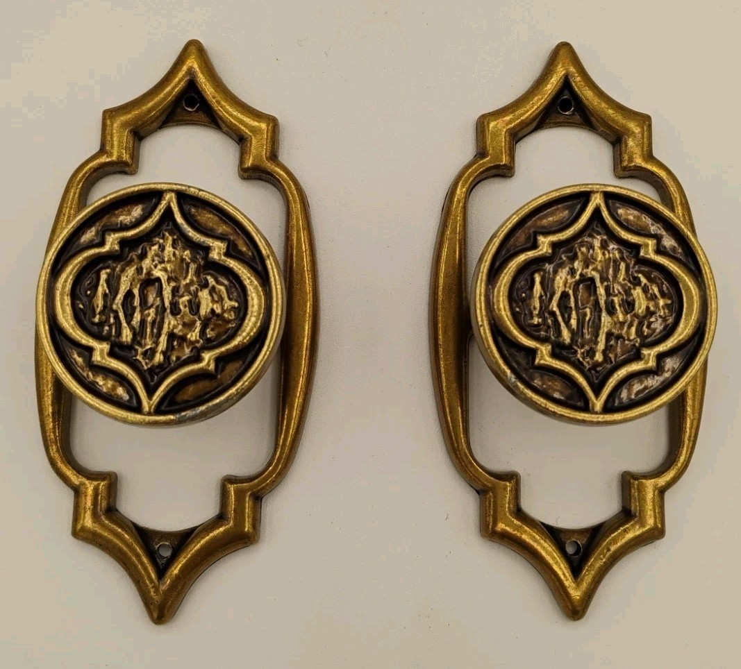 VTG Amerock Monterey Collection 788-1 Brass Drawer Cabinet Knobs Pulls Lot Of 2