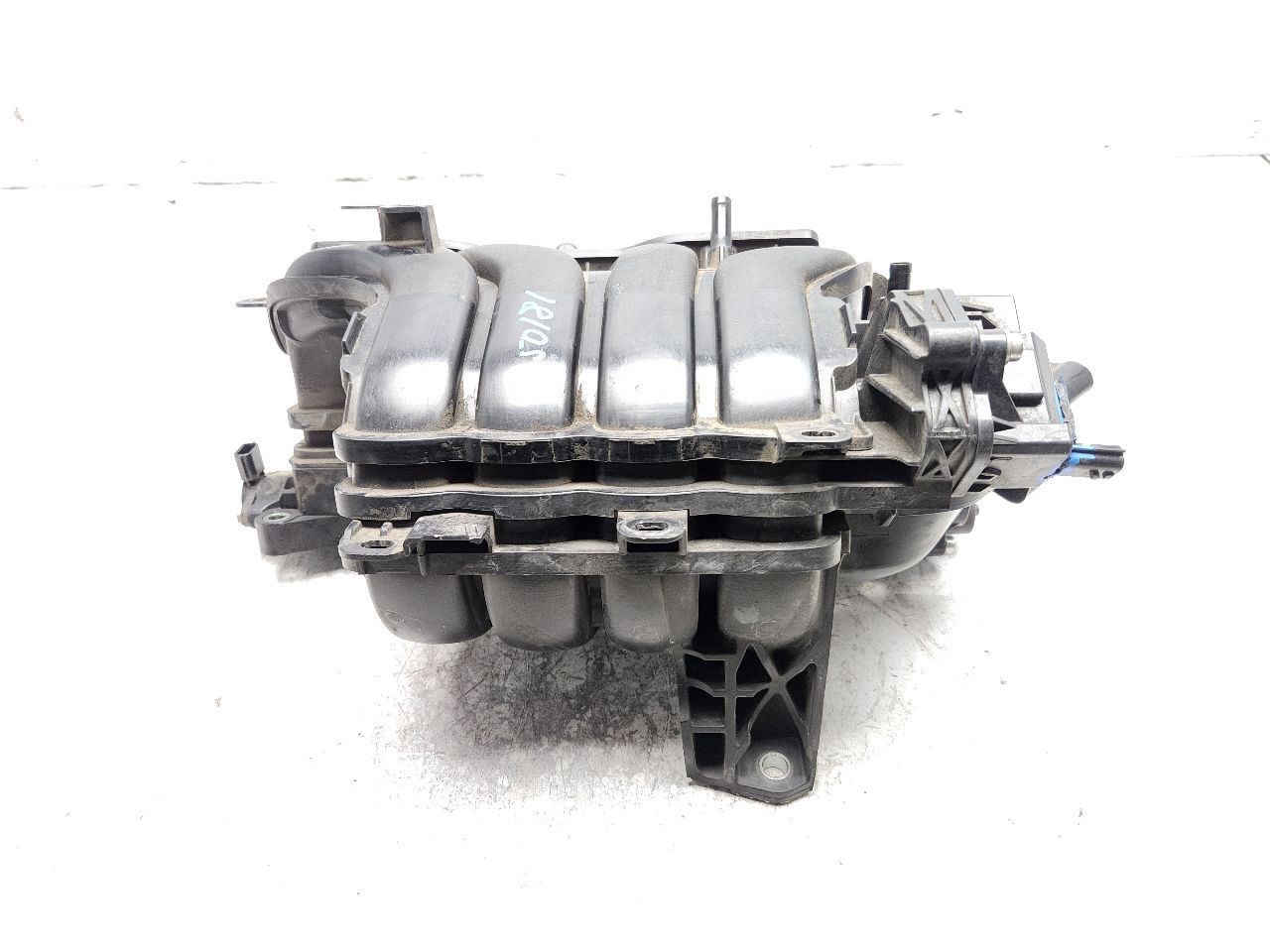 2018-2024, Nissan Kicks, Intake Manifold, 1.6L, 140015RL1A, Broken Actuator, OEM