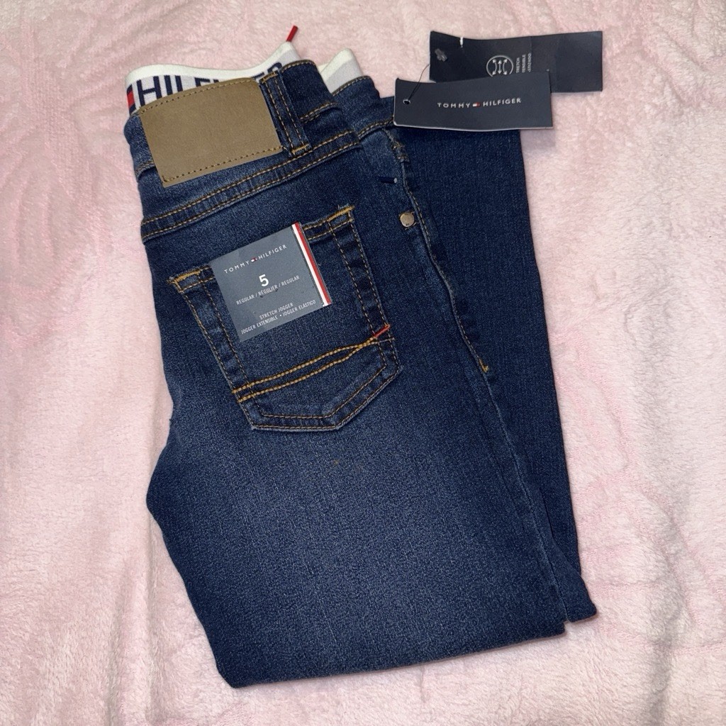 Tommy Hilfiger Boys Alister Regular Fit Stretch Denim Jeans Size 5 Blue Dark Tommy Hilfiger Boys Alister Regular Fit Stretch Denim Jeans Size 5 Blue Dark