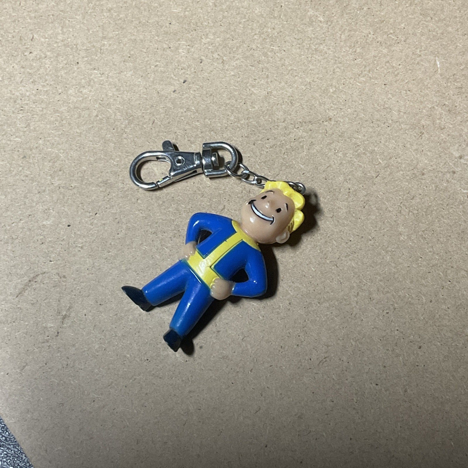 Very Rare Fallout 3 Pre Order Vault Boy keychain hard to find