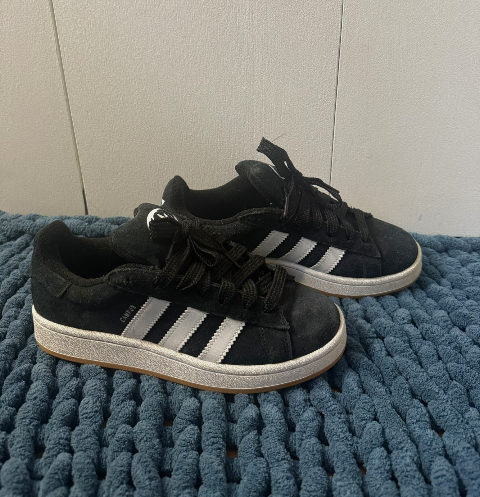 Vtg adidas Campus 00s Core Men’s Size 5 US Black Gum Suede Black White HQ8708 Vtg adidas Campus 00s Core Men’s Size 5 US Black Gum Suede Black White HQ8708