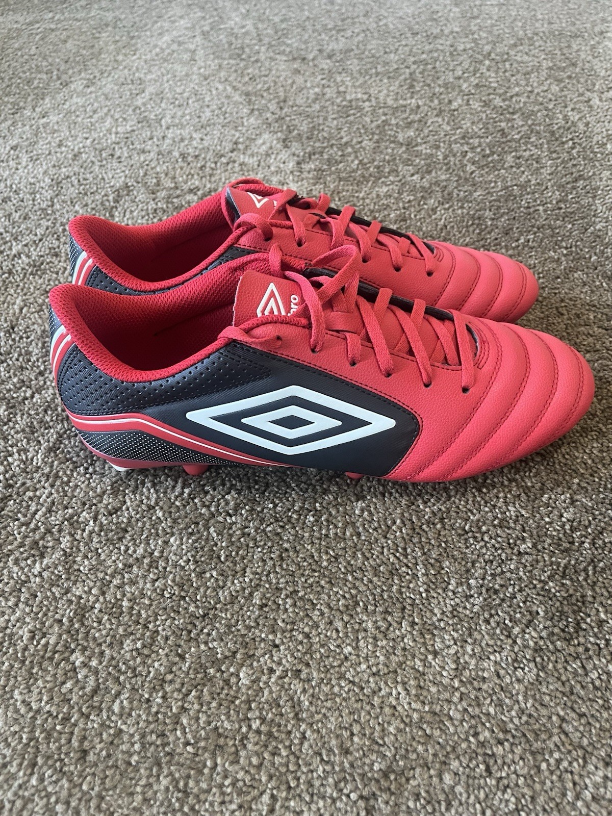 Umbro Classico XII FG Soccer Cleats Vermillion White Black Size 11.5 Mens